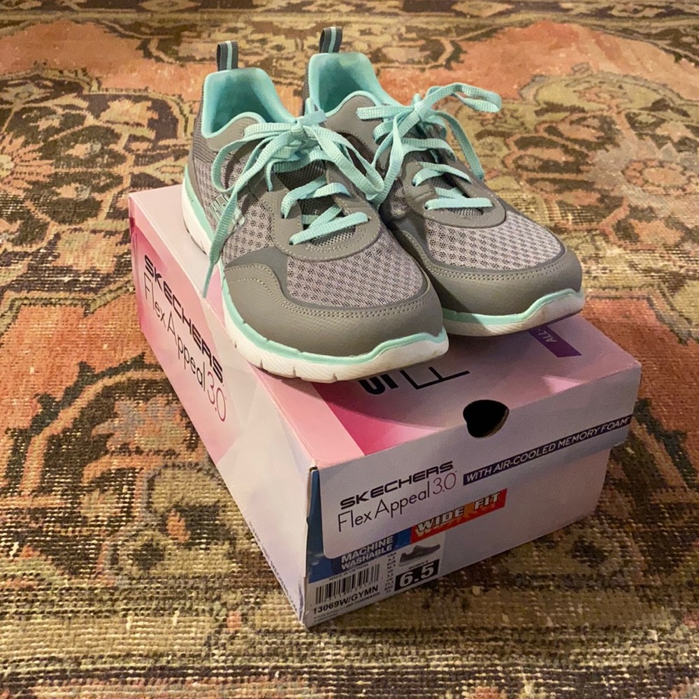 Sketchers Wide Athletic Shoes